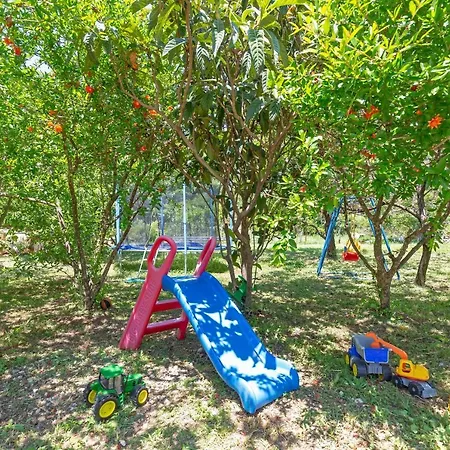 Ana's Paradise - Three Bedroom With Jacuzzi And Terrace Mlini