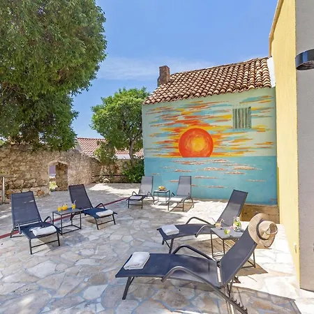 Ana's Paradise - Three Bedroom With Jacuzzi And Terrace Apartamento Mlini