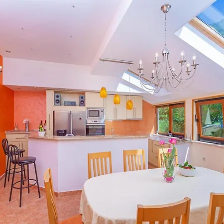 Apartamento Ana's Paradise - Three Bedroom With Jacuzzi And Terrace *